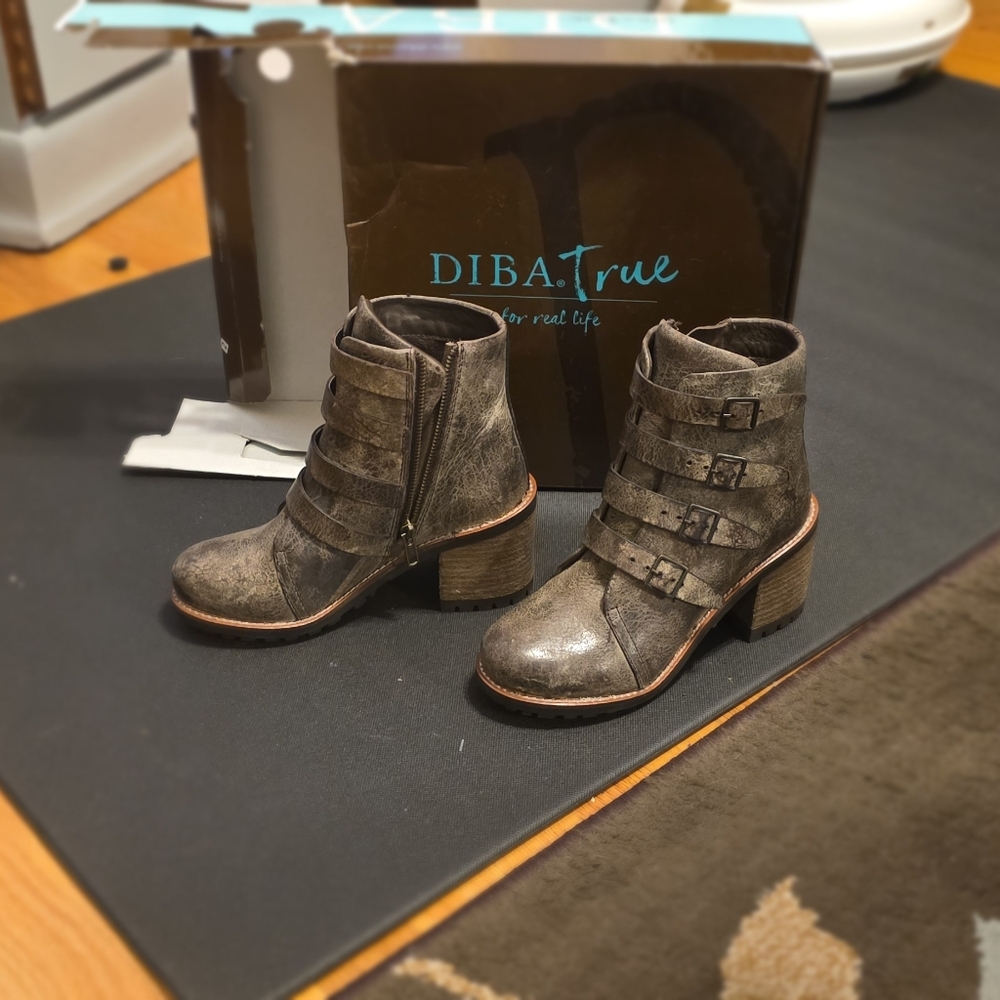 Diba True Women's Charcoal Ankle Booties